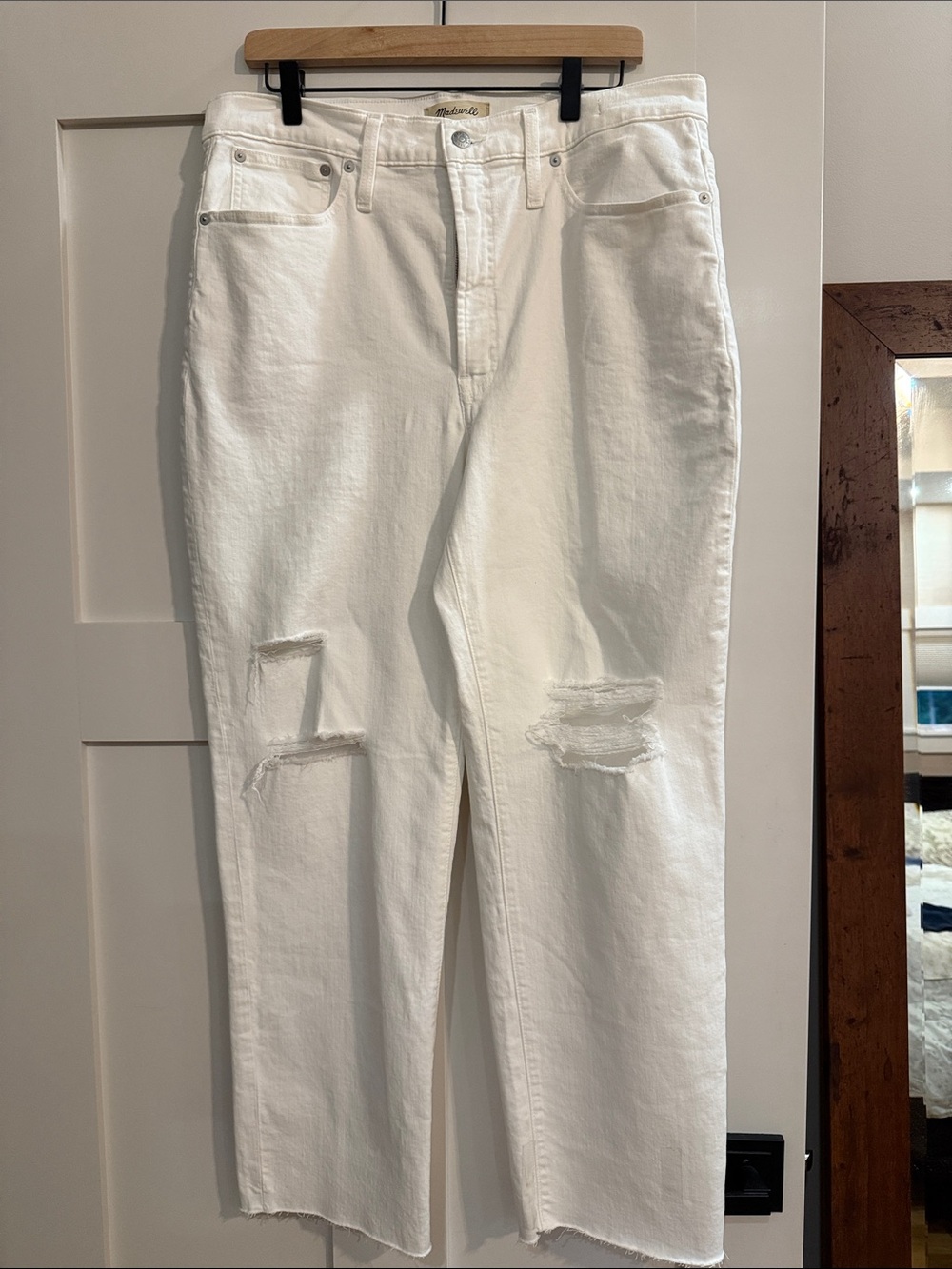Madewell NWT White The Perfect Vintage Distressed Straight-Leg Jeans - Size 31